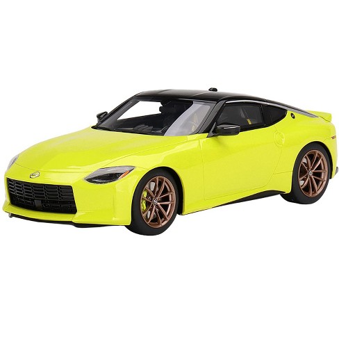 2023 Nissan Z Proto Spec Ikazuchi Yellow with Black Top 1/18 Model Car by  Top Speed