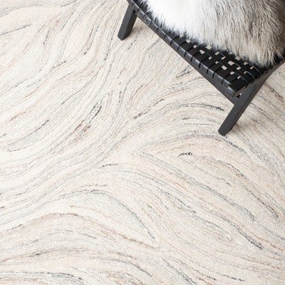 Ivory Elegance 4' x 6' Hand-Tufted Wool Area Rug