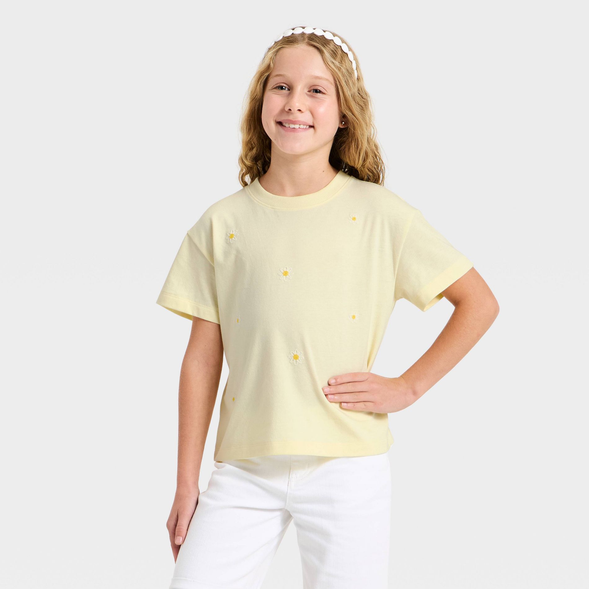 Girls' Short Sleeve Daisy T-Shirt - Cat & Jack™ Pale Yellow S