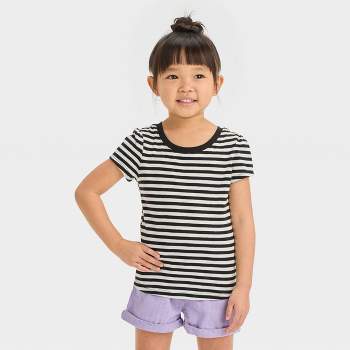 Daniel Tiger Toddler Girls Short Sleeve Tee : : Clothing, Shoes &  Accessories
