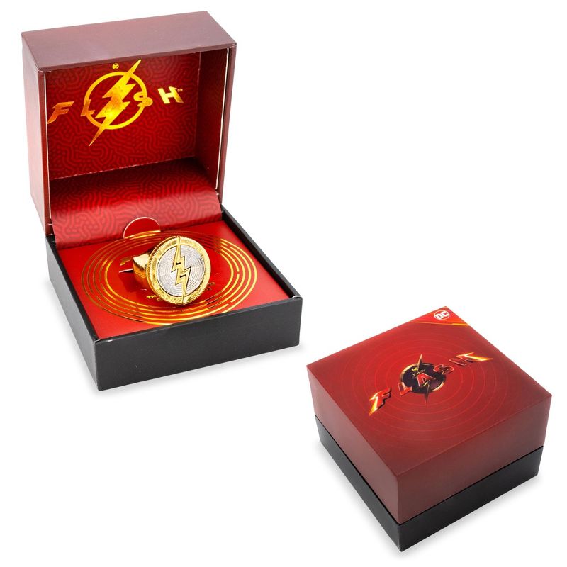DC The Flash Movie Costume Ring 24kt Gold Replica | SDCC 2023 Exclusive, 3 of 10