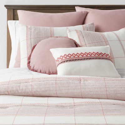 Le Méridien Bed and Bedding Set