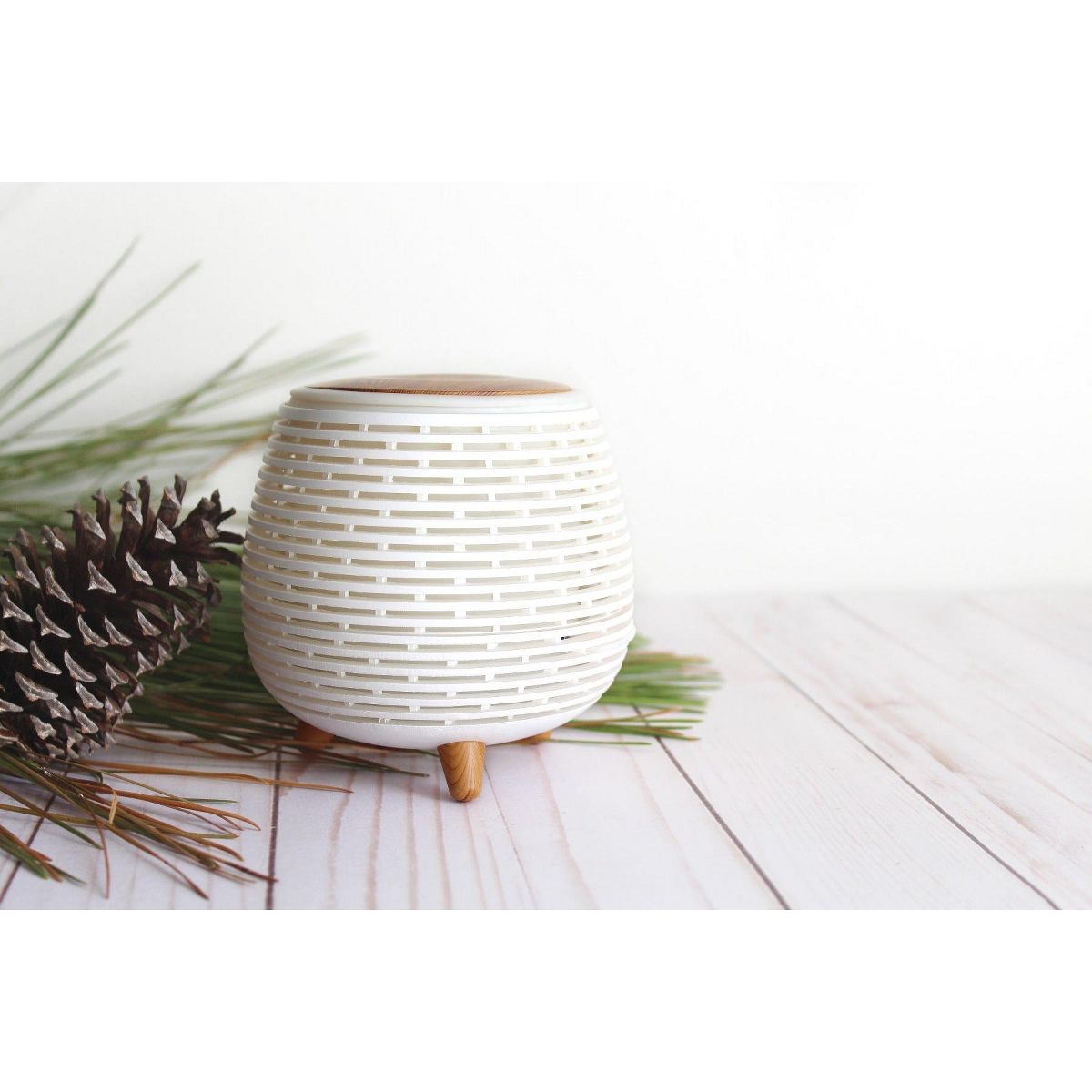 Plantlife Beehive Diffuser - Ultrasonic Essential Oil Mist Diffuser for Aromatherapy - 100ml Reservoir - thumbnail 2