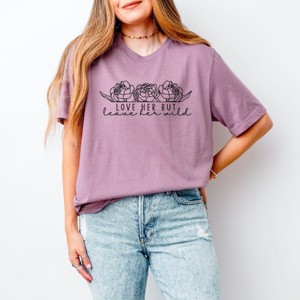 Simply Sage Market Leave Her Wild Floral Short Sleeve Tee - L - Orchid - 1 of 4