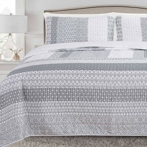 Isla Jade Full/Queen Paisly Patchwork Quilt Set Gray - 1 of 4