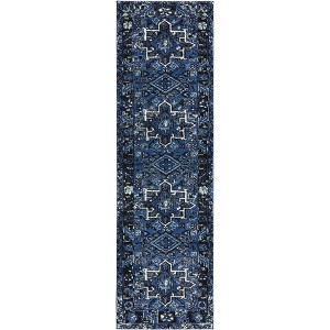 Vintage Hamadan VTH211 Power Loomed Indoor Rugs - Safavieh - 1 of 4