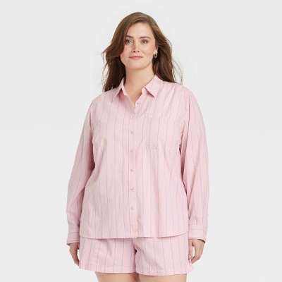 Women's Long Sleeve Collared Button-Down Shirt - Universal Thread™