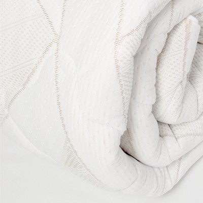 Twin White Down Alternative Copper Infused Mattress Pad
