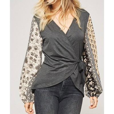 Women's Floral Sleeve Wrapped Knit Top - PROMESA