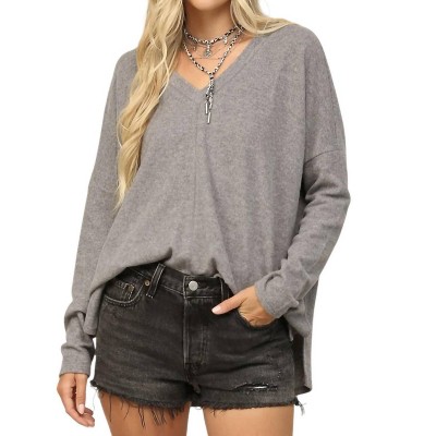 Women's CLOUD JERSEY RUCHED BACK V-NECK TOP - Soul Thread