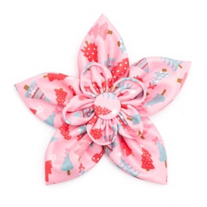 The Worthy Dog Holiday Trees Adjustable Flower Accessory - 1 of 3