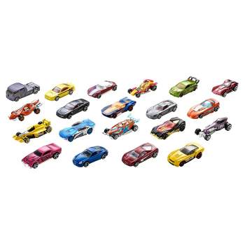 Hot Wheels City Blastin' Rig Hauler & 3 Toy Cars in 1:64 Scale, Launcher &  Storage (4 Vehicles) 