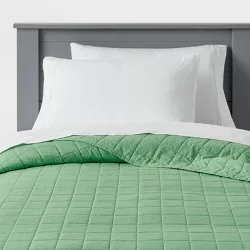 Full/Queen Microfiber Quilt Light Green - Pillowfort™