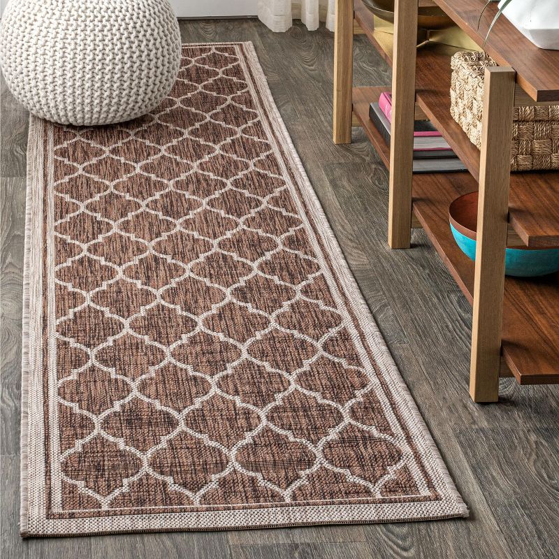Trebol Moroccan Trellis Textured Weave Indoor/Outdoor Area Rug - JONATHAN Y, 1 of 9