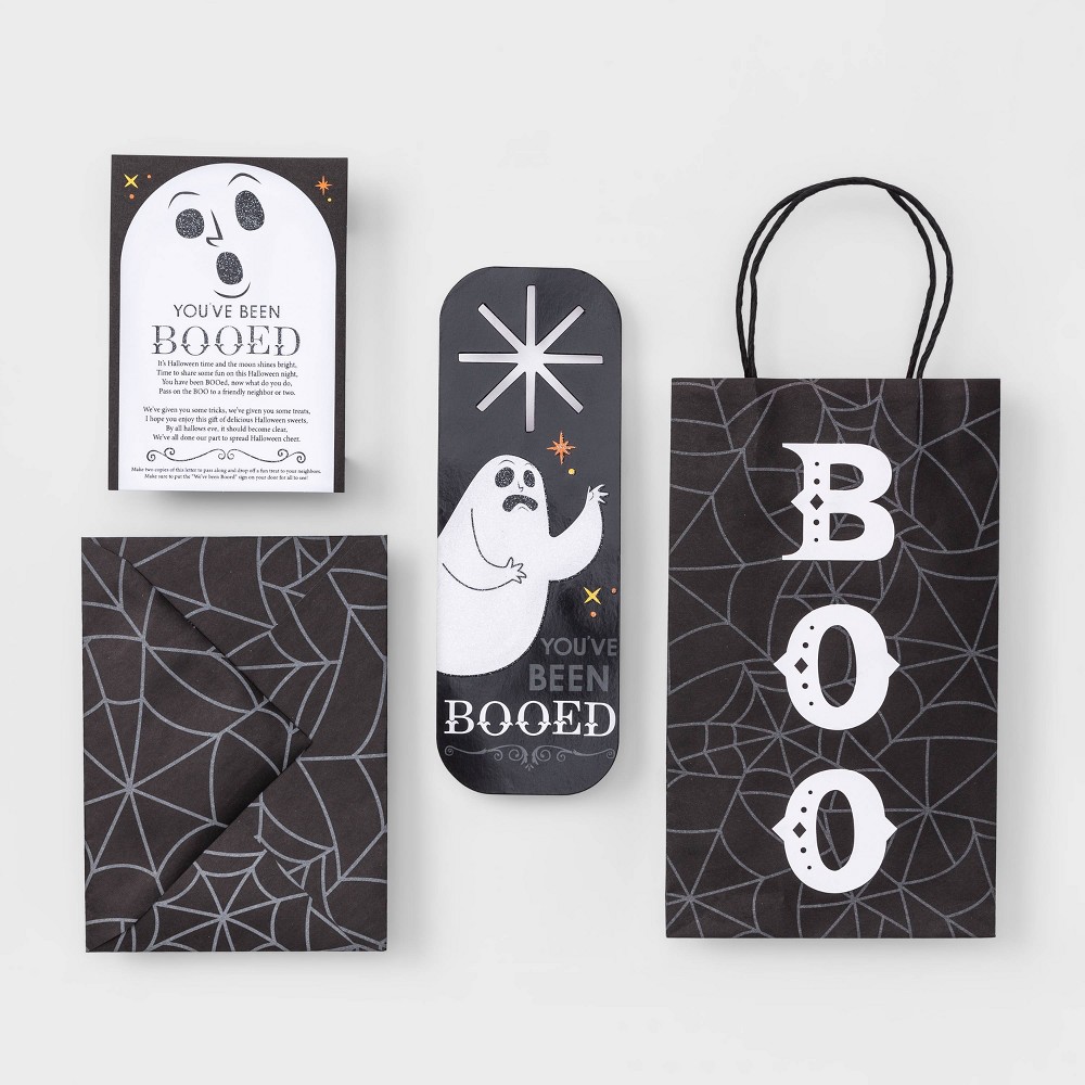 Halloween 4pc Black/White You've Been Booed Halloween Gift Bag Kit - Hyde & EEK! Boutique
