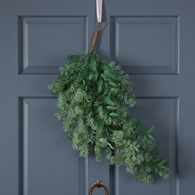 Maggift Wreaths, Classic Fresh Pine Wreath, Bring the Freshness of the Forest to Your Home, Green, 32.5"*14"*4.75"