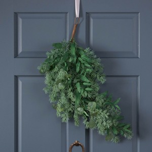 Maggift Wreaths, Classic Fresh Pine Wreath, Bring the Freshness of the Forest to Your Home, Green, 32.5"*14"*4.75" - 1 of 4