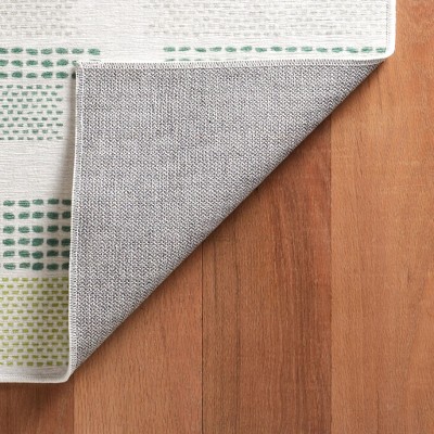 Green and White Rectangular Machine Washable Synthetic Rug 5' x 8'