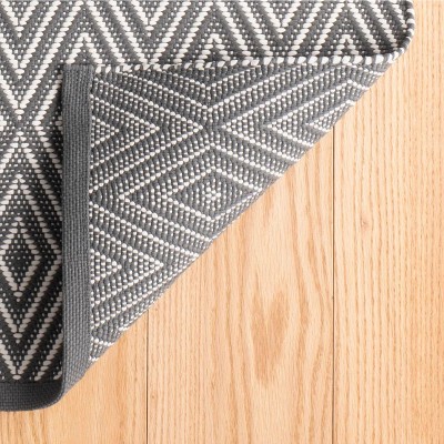 Graphite and Ivory Diamond 10' x 14' Indoor/Outdoor Rug