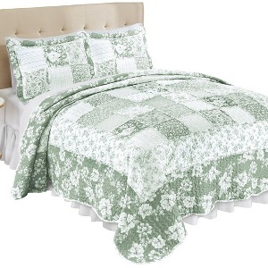 Collections Etc Eden Floral Patchwork Scalloped Edge Quilt - 1 of 3