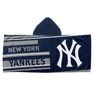 22"x51" MLB New York Yankees Liner Youth Hooded Beach Towel - 1 of 3