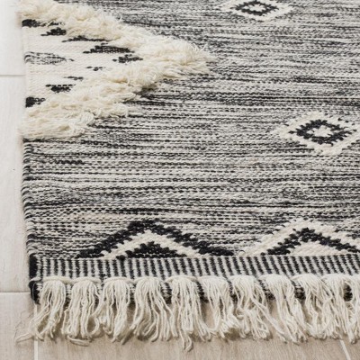Luxurious Hand-Knotted Wool Area Rug in Black/Ivory - 8' x 10' Geometric Design
