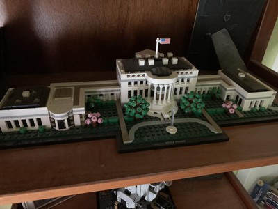 LEGO Â® Architecture White House with White House Gift Shop, Est. 1946 Gold  Seal on Box