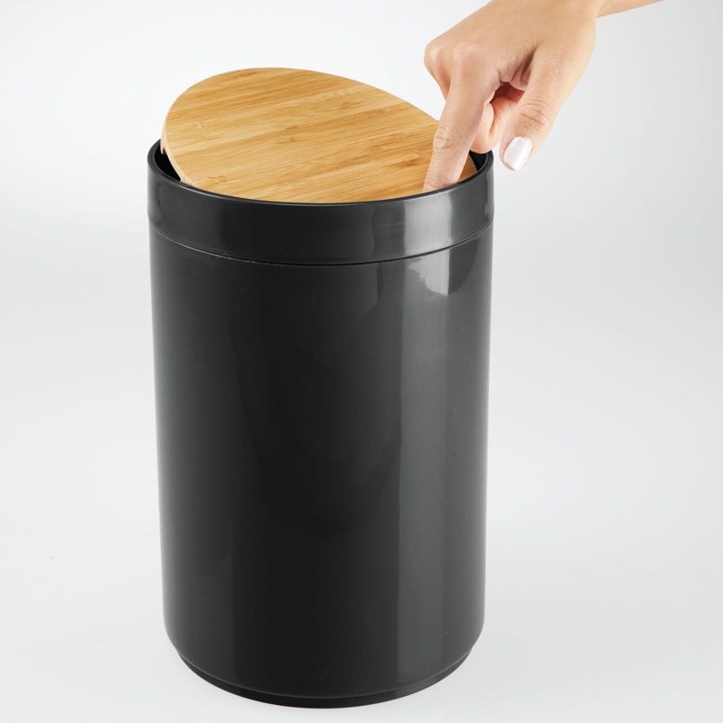 mDesign Plastic Round Trash Can Small with Swing-Close Lid, 4 of 6