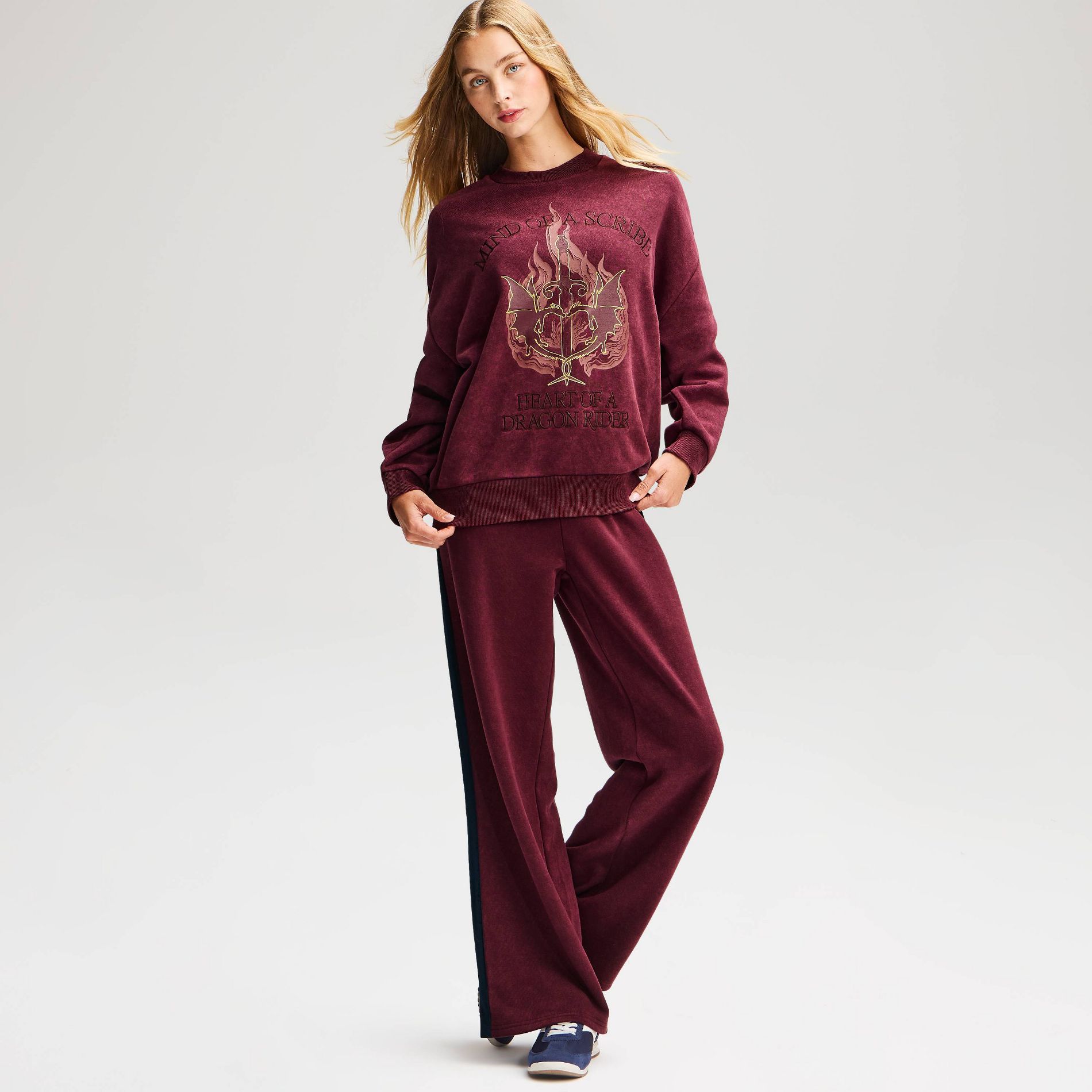 Women's Fourth Wing Mind Of A Scribe Fleece Pullover Sweatshirt - Burgundy