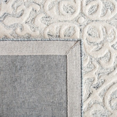 Silver and Ivory Hand-Tufted Wool Area Rug, 5' x 8'