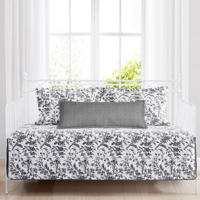 Amberley Black and White Reversible Cotton Quilt Set