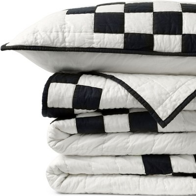 Full Black and White Cotton Woven Quilt