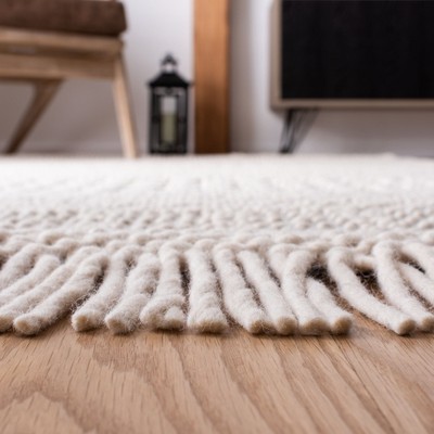 Handwoven Ivory & Grey Wool Area Rug - 5' x 8' Beach House Style