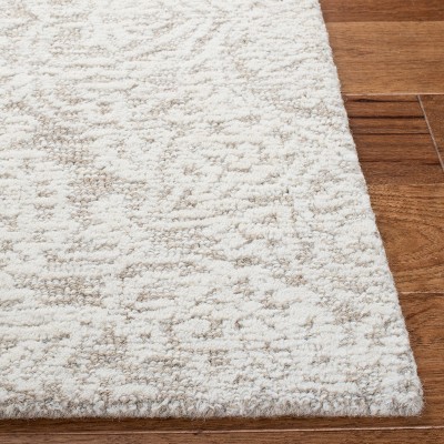 Natural Ivory Hand-Tufted Wool Round Area Rug