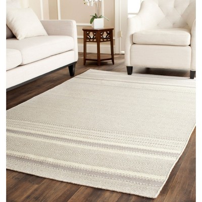 Grey and Ivory Handwoven Wool and Cotton 5'x8' Area Rug