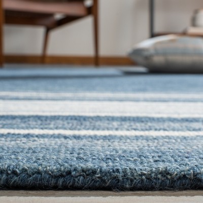 Blue and Ivory Hand-Tufted Wool 4' x 6' Area Rug