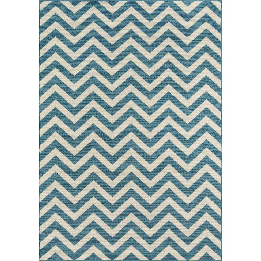 Indoor/Outdoor Chevron Area Rug - Blue (5'x8')