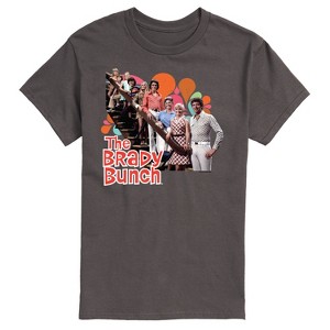 Men's - The Brady Bunch - Family Photo Short Sleeve Graphic T-Shirt - 1 of 4
