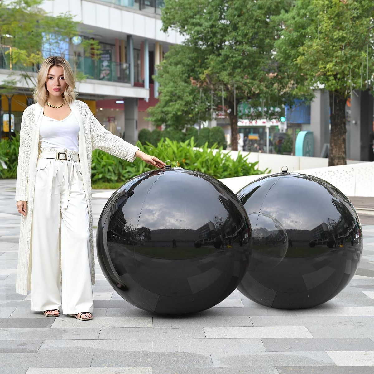Yescom 2PCS 39" Big Shiny Inflatable Mirror Ball Set Giant Reusable PVC Hanging Balloon for Wedding Event Disco Party Concerts Black/Gold//Iridescent - thumbnail 4