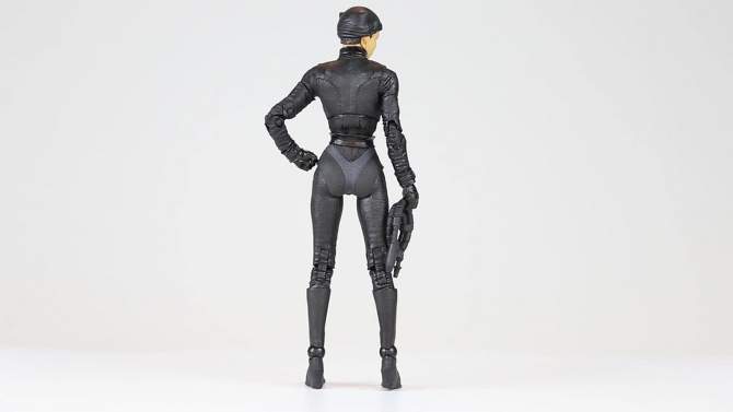DC Comics Multiverse The Batman (Movie) - Catwoman Unmasked 7&#34; Action Figure, 2 of 11, play video