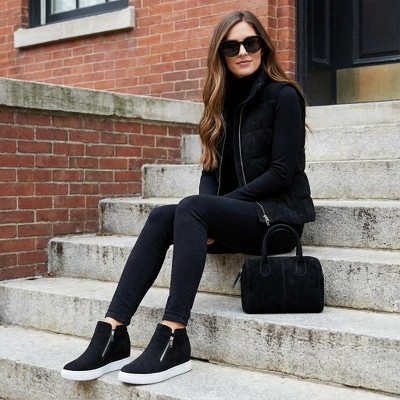Женские кроссовки CUSHIONAIRE Hart Womens Casual Shoes with Dual Zippers- Lightweight Hidden Wedge Fashion Sneakers for Women, Black 5 — фото 8