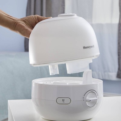 Honeywell Ultra Glow Light Changing Cool Mist Humidifier and Diffuser