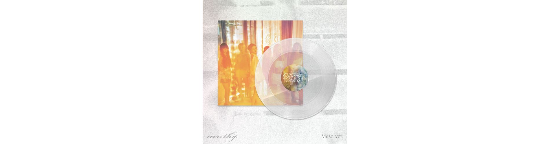 NMIXX - Strange Muse (Muse Ver.) (Limited Edition Clear Vinyl Glitter Photo / Photo Card)
