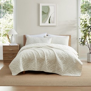 HLC.ME Logan - 3 Piece Quilt Set, Lightweight Bedspread Coverlet Set - 1 of 4
