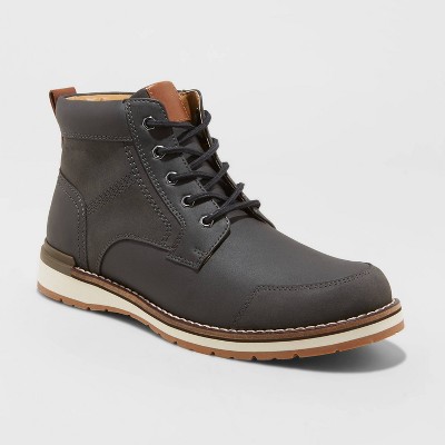 goodfellow chukka boots