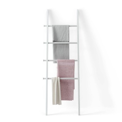 White Ash and Poplar Wood Blanket Ladder with Metal Bars