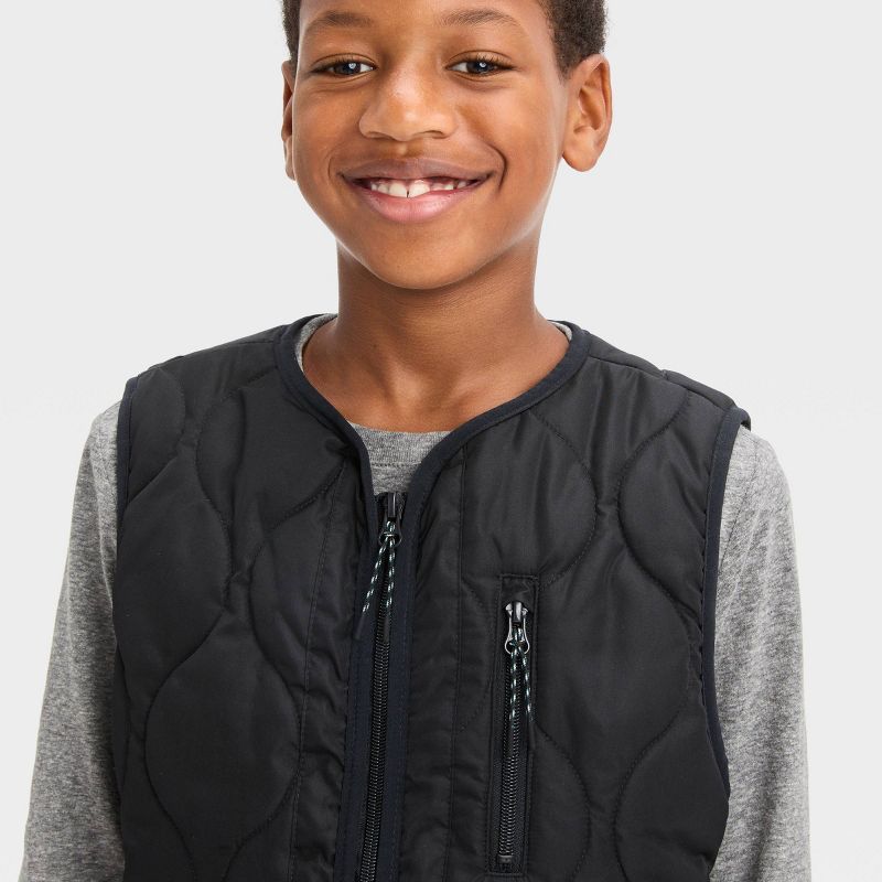 Boys&#39; Quilted Vest - All In Motion™, 4 of 5