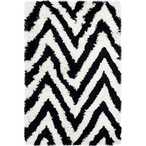 Chevron Shag SG250 Hand Tufted Indoor Rugs - Safavieh - 1 of 4