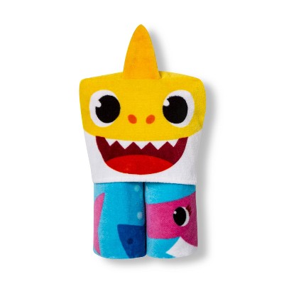 Baby Shark Fun Excursion Kids&#39; Hooded Towel_0