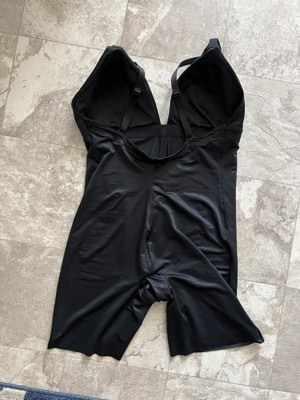 Assets By Spanx Women's Flawless Finish Plunge Bodysuit - Beige M